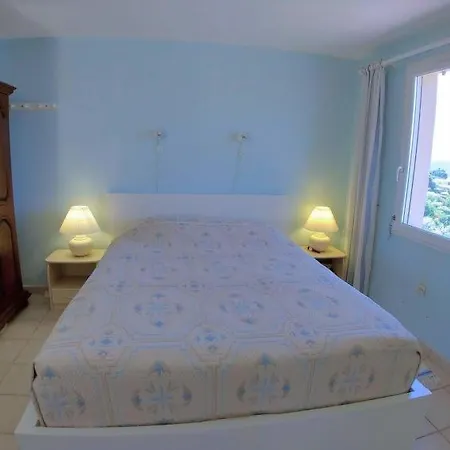 Sleeps 6 Pool Air Con Wifi Semesterbostad *