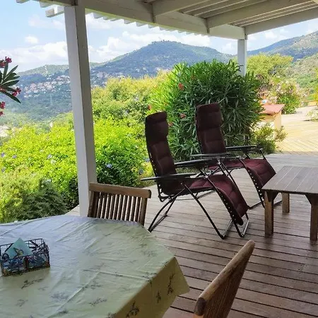 Ferienhaus Sleeps 6 Pool Air Con Wifi *