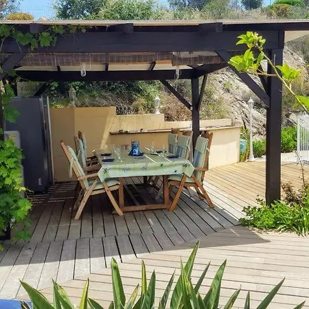 Sleeps 6 Pool Air Con Wifi Semesterbostad